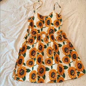 Romwe Sunflower Print Random Lace Up Back Dress